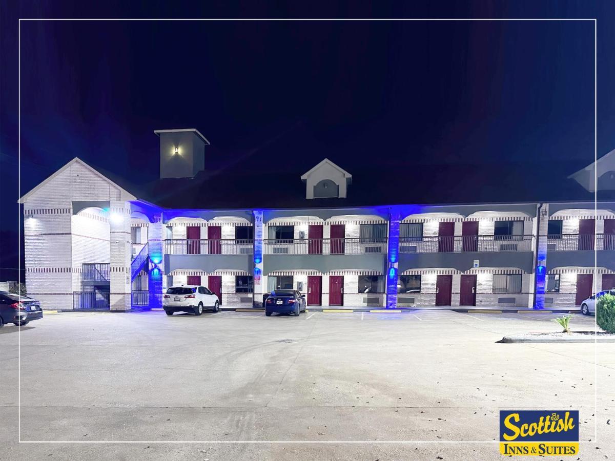 Scottish Inn & Suites Sam Houston Parkway ภายนอก รูปภาพ