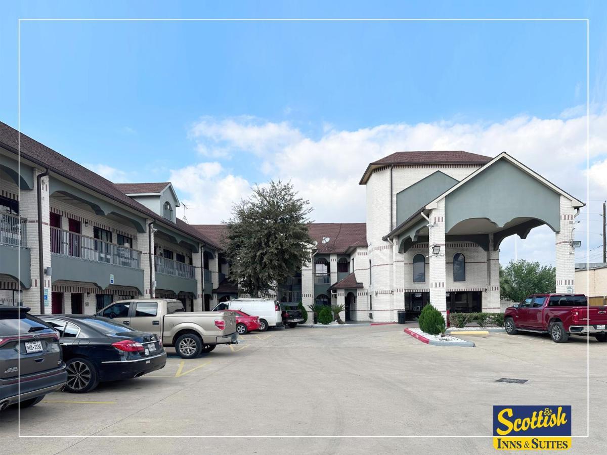 Scottish Inn & Suites Sam Houston Parkway ภายนอก รูปภาพ
